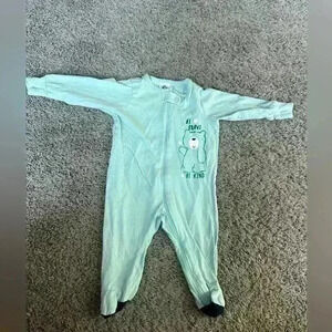 Gerber sleep and play.